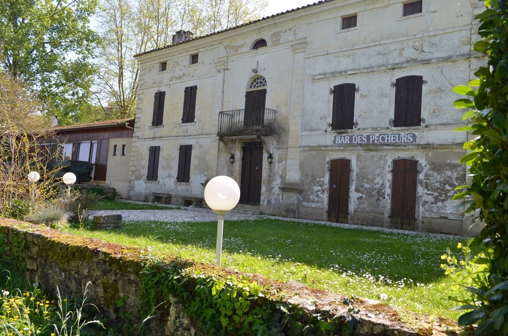 Autrefois prospère, l'établissement tombe dans l'oubli faute de mariniers