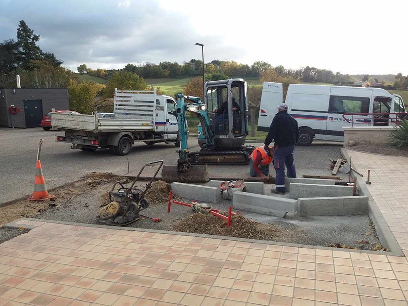 Préparation accès à la mairie