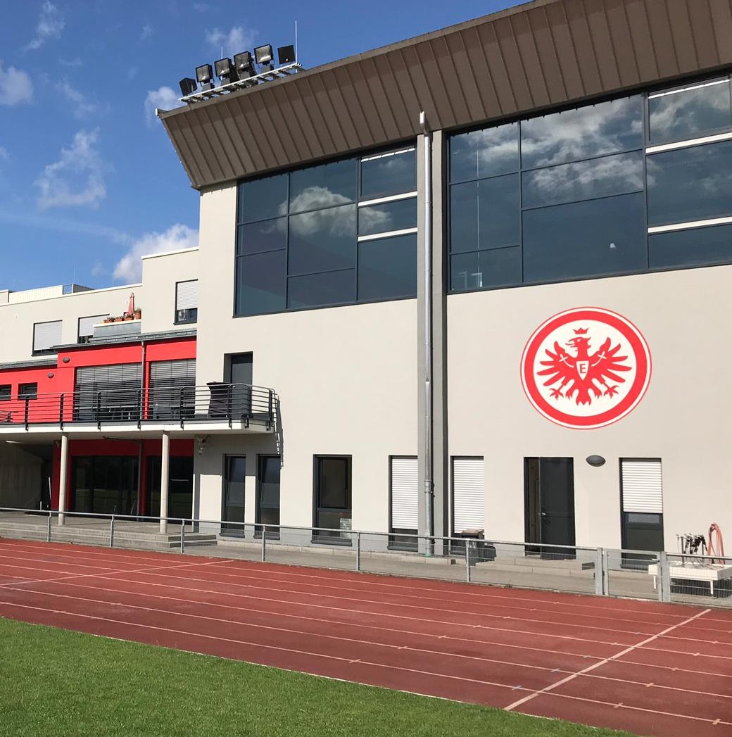 Trainingsauftakt bei Eintracht Frankfurt mit Leistungstests