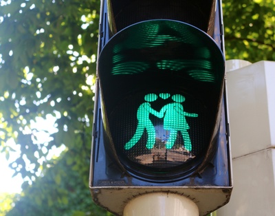 Die Psychotherapeuten Reimer Bierhals und Angelika Ilmberger bieten ehrenamtliches Übungsforum für mehr Warmherzigkeit in den Beziehungen im Alltag.