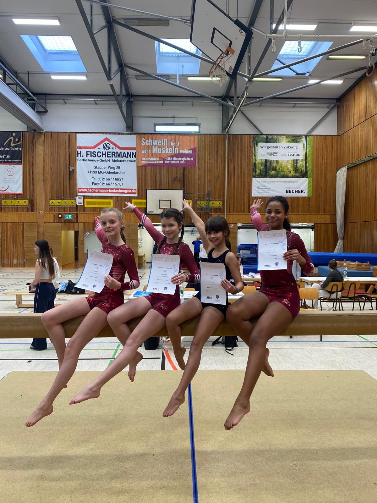 Jahrgang 2013/2014 (Julia, Luise, Lia, Maya)