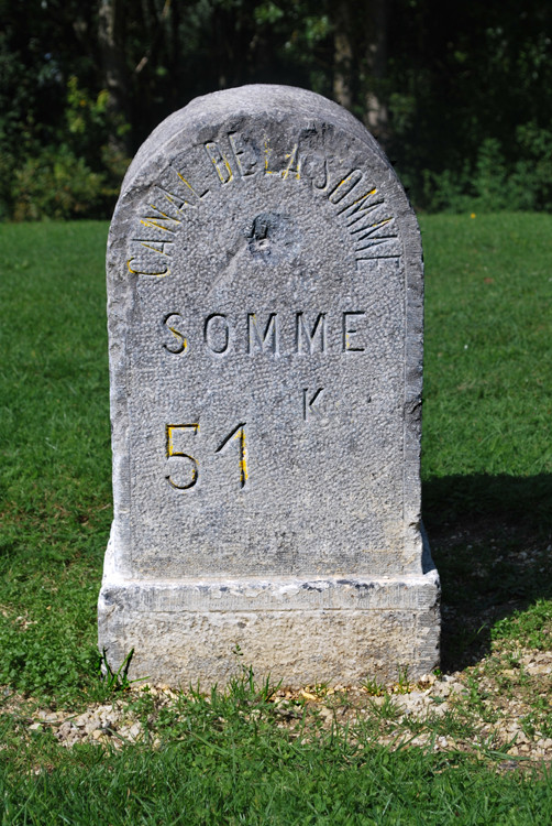 Borne Saint-Simon- Chemin de halage du Canal de la Somme