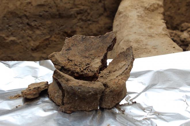 Neolithic jar prepared for residue sampling