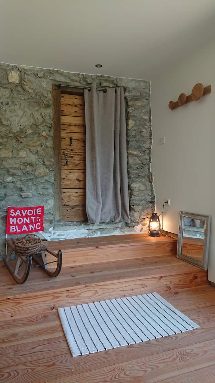 Entrée du Gîte Ecurie à St Pierre d'Albigny