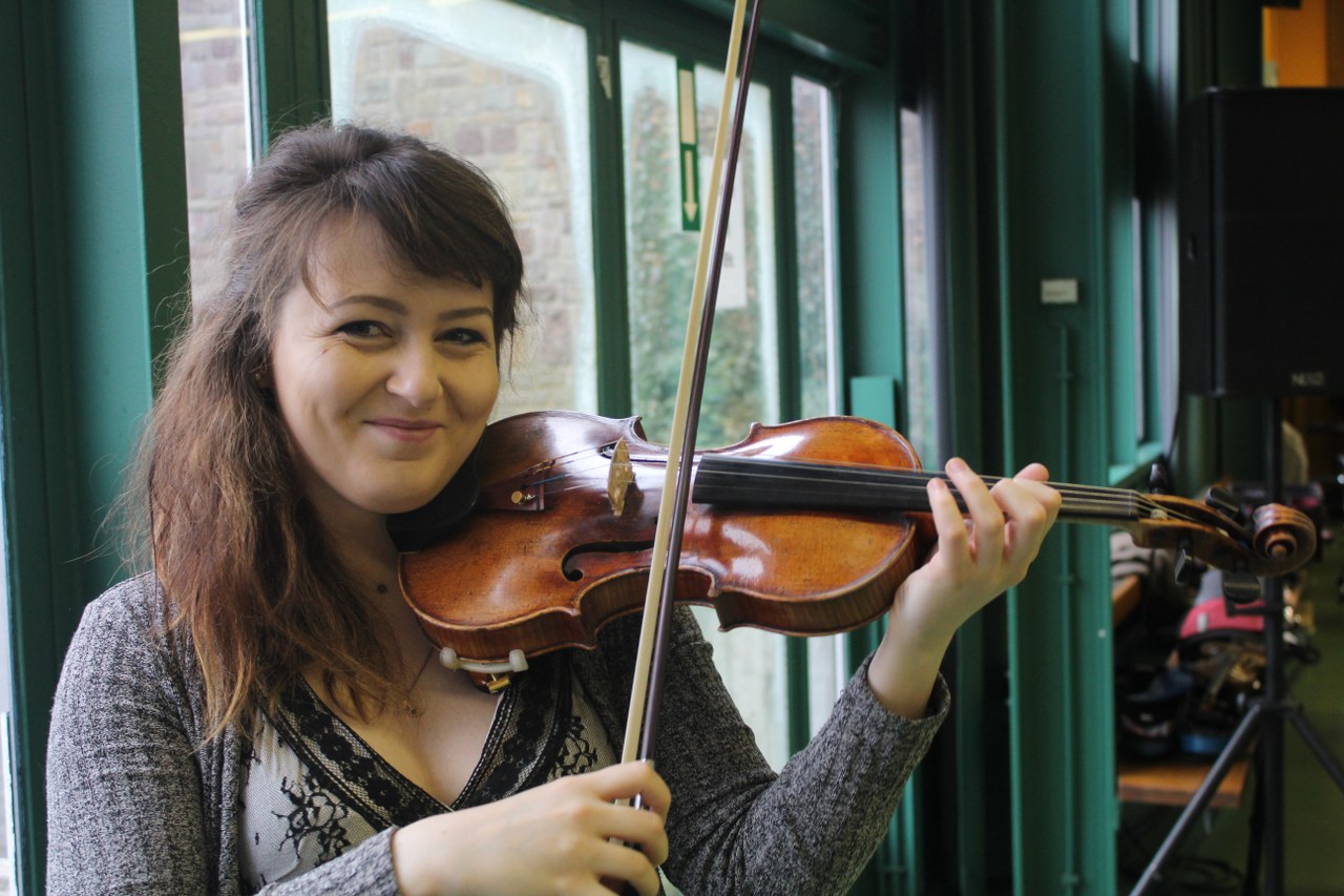 Vladyslava Luchenkon, violoniste ukrainienne.