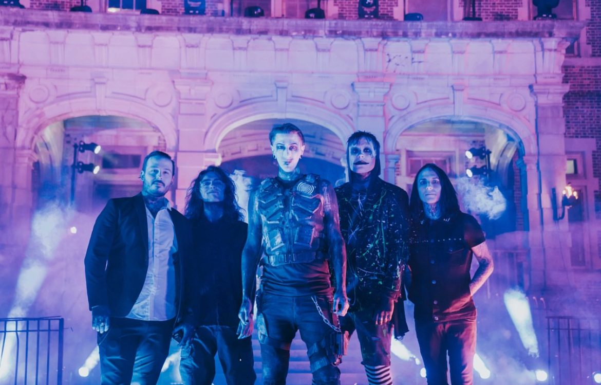 Motionless In White -退廃という名の美学-