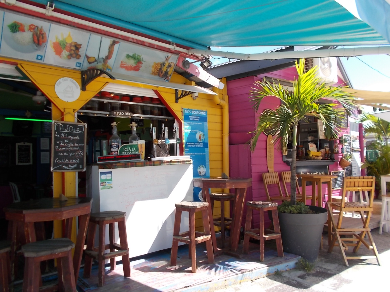 SainteAnne en Guadeloupe Gites Couleurs Antilles