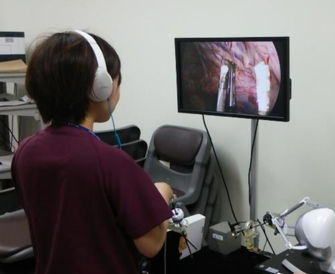 VR技術を活用した腹腔鏡手術トレーニング - ハロードクター 医師とファミリーの情報誌Hello!Doctor