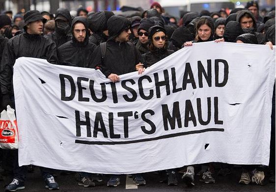 Rassismus von links: Alles halb so wild mit Kinderehe und Burka