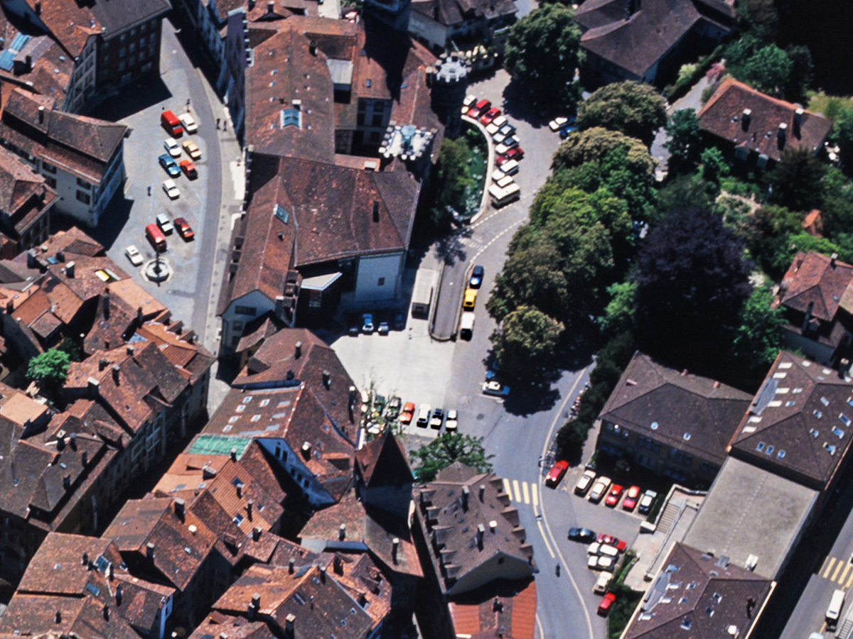 Durchgang Bäsetöri, 1991. Foto: Bildarchiv der ETH-Bibliothek Zürich, Swissair Photo AG, Luftbild Schweiz, BY-SA 4.0
