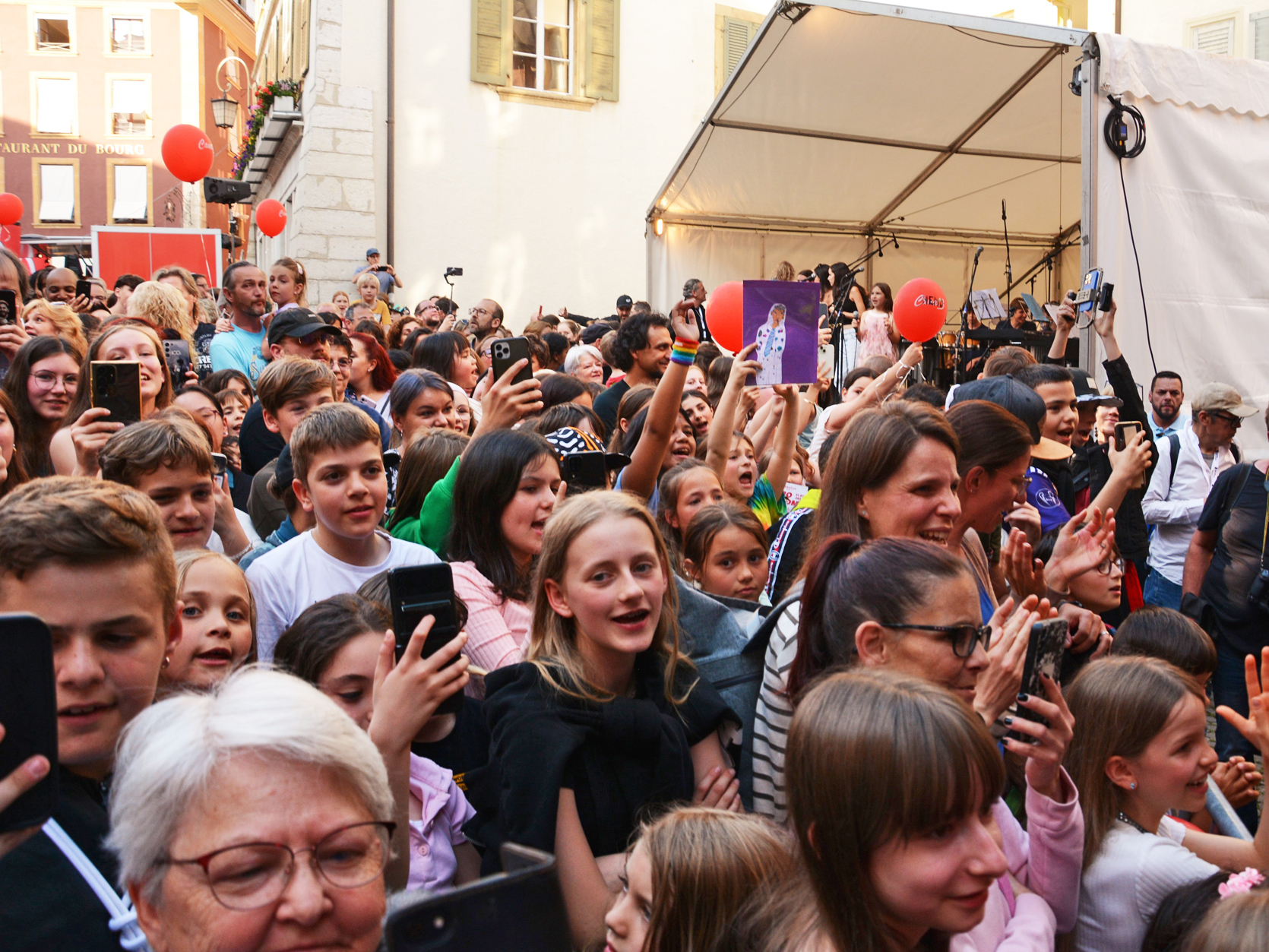 Bienne fête Nemo - La place du Bourg dans la vieille ville de Bienne