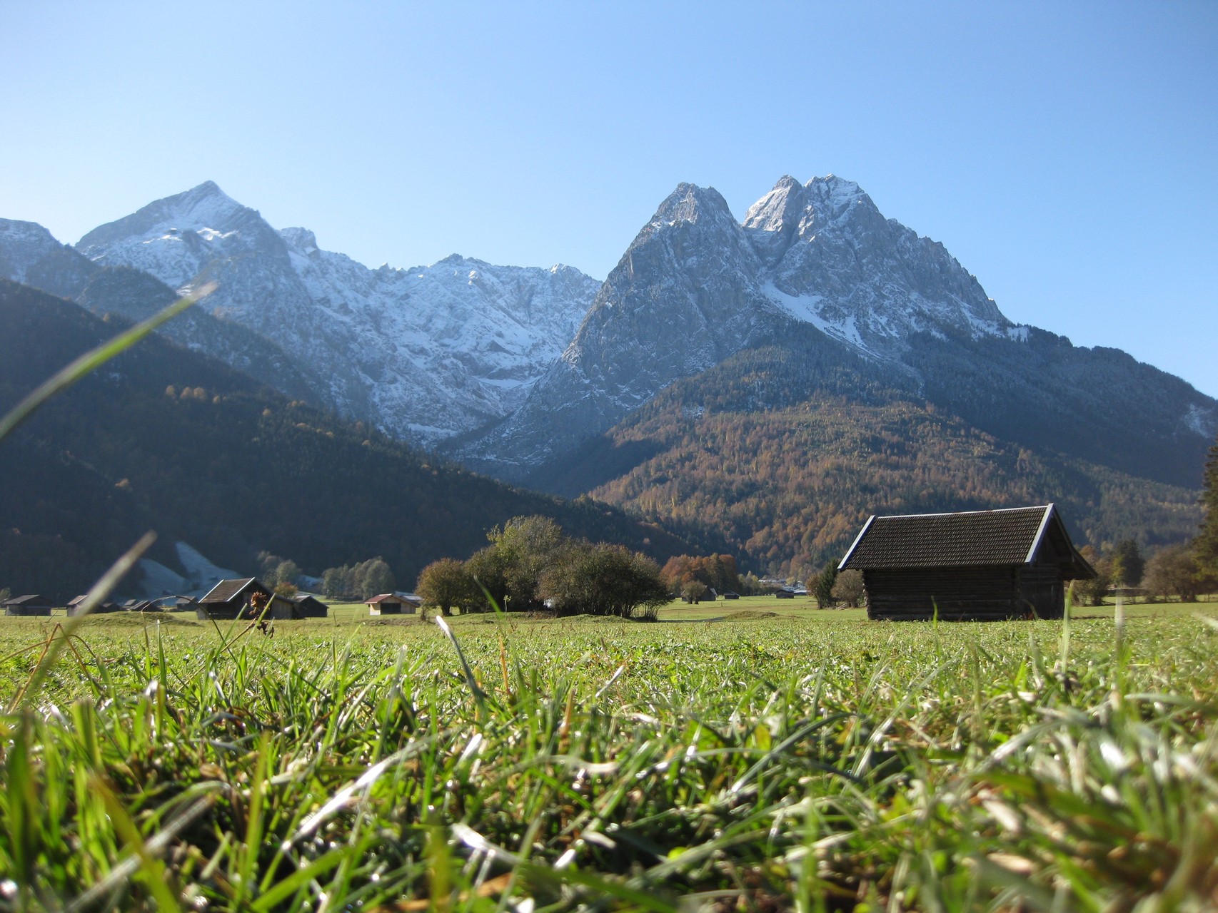 Mit dem Spirit of Mountains / www.wildnisgeist.de BewusstesNaturErleben in Garmisch-Partenkirchen , Exkursionen, Seminare, Bergwandern