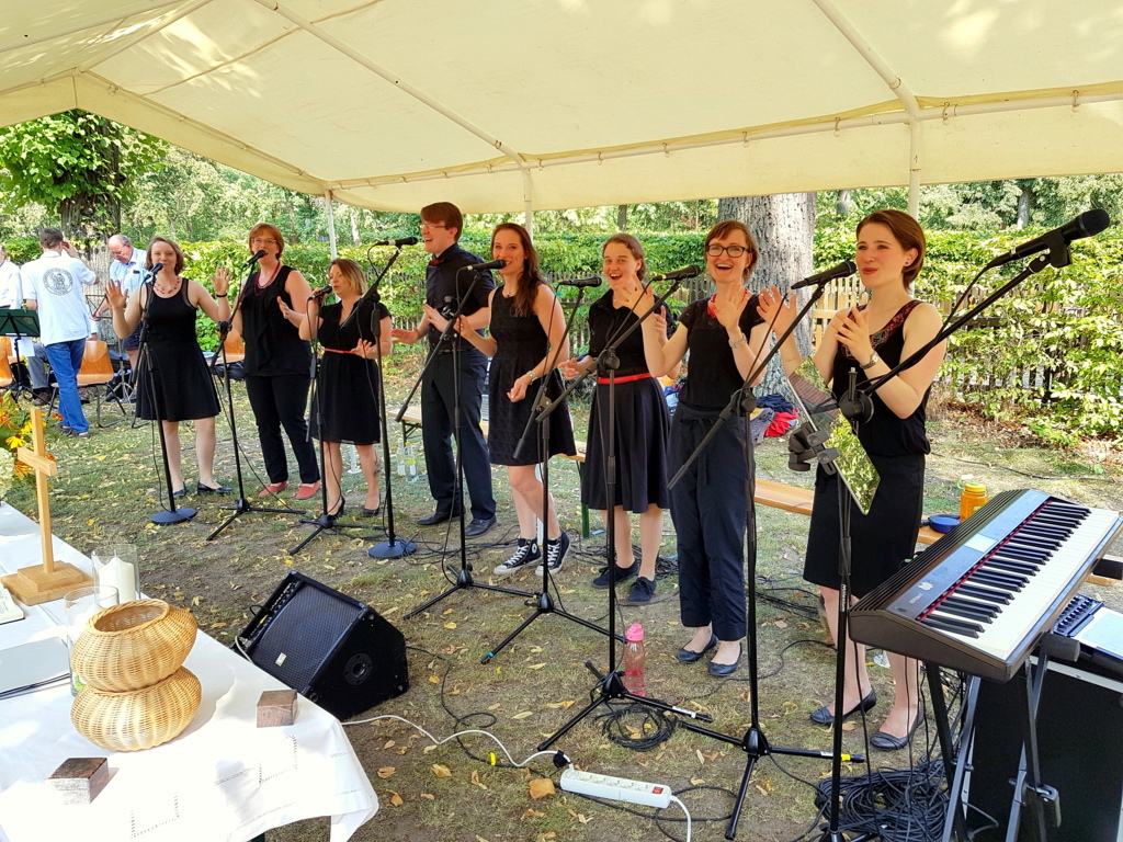 Praiselbears beim Open Air-Gottesdienst am Jagdschloss Stern, Potsdam, 2019