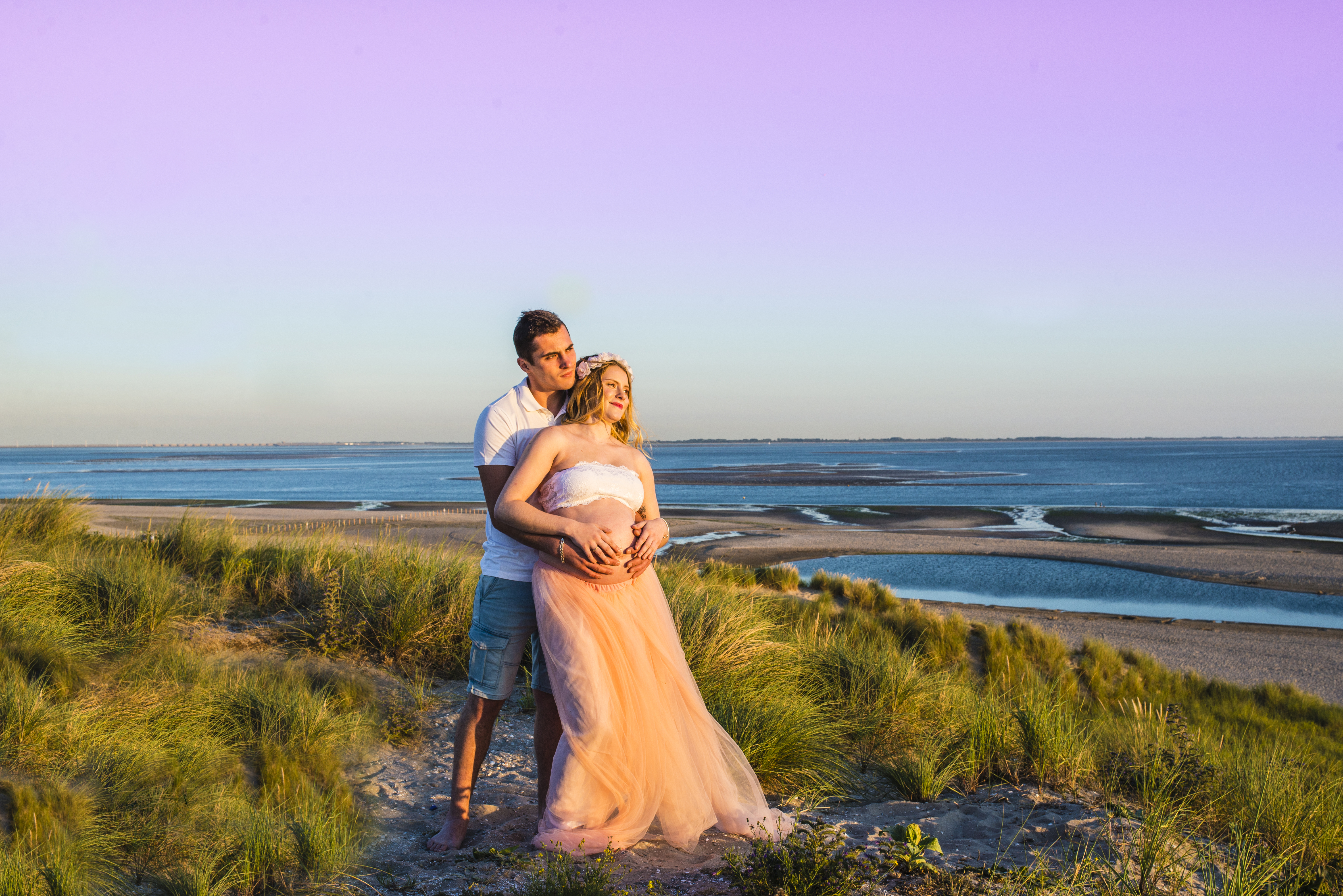 elegante zwangerschapsshoot op strand 