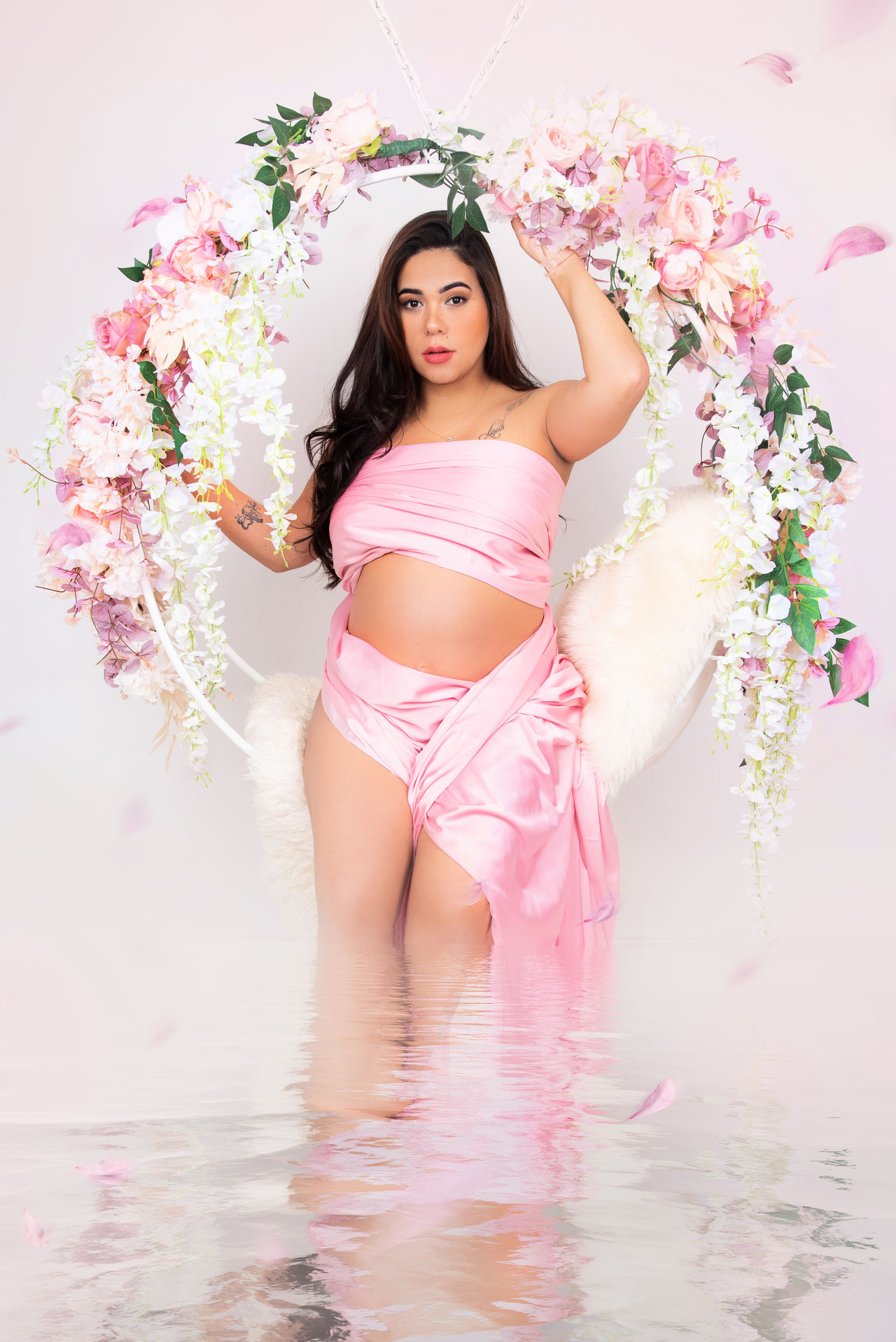 pregnancy shoot with dress