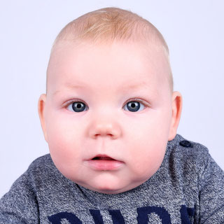 Pasfoto bij babyshoot in Berkel en Rodenrijs
