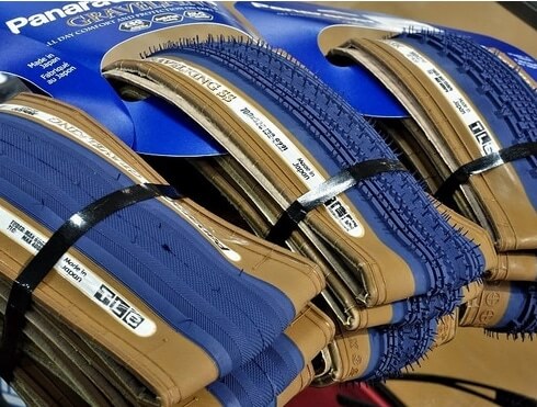 パナレーサー グラベルキング ブルーベリー 700c×32