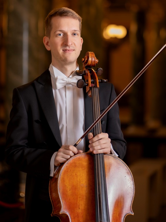 Sebastian Mirow