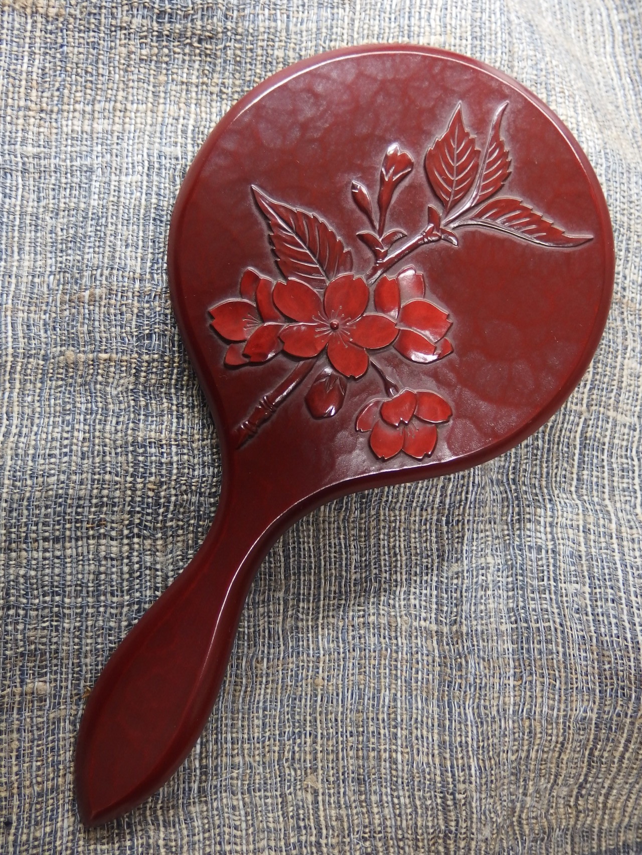 鎌倉彫り鏡台- 鎌倉彫りの化粧台