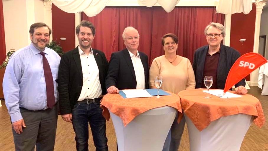 Jens Lehmann, Helge Neumann (1. Vorsitzender SPD Hemdingen, stellvertr. Kreisvorsitzender des SPD Kreises Pinneberg), MdB Dr. Matthias Bartke, Frauke Foth (1.Vorsitzende SPD Bönningstedt), Axel Graßmann (SPD-Fraktionsvorsitzender Bönningstedt)