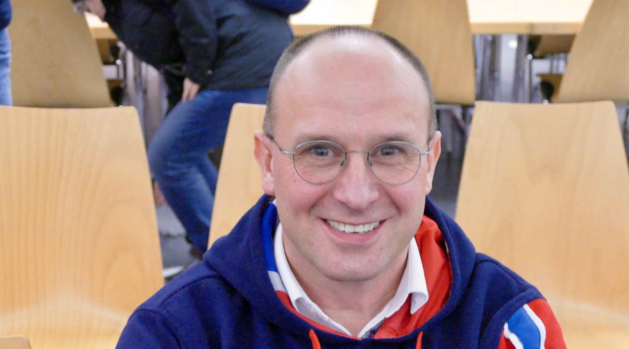  Für die SPD kritisiert Ratsherr Lars Reese die geplanten hohen Ausgaben für Festlichkeiten