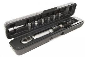 # HERRAMIENTA DE TORQUE WRENCH SHIMANO PRO GRADUABLE 3-15NM CON DADOS Y EXTENSION EN ESTUCHE $3,900 MXN NP1140002
