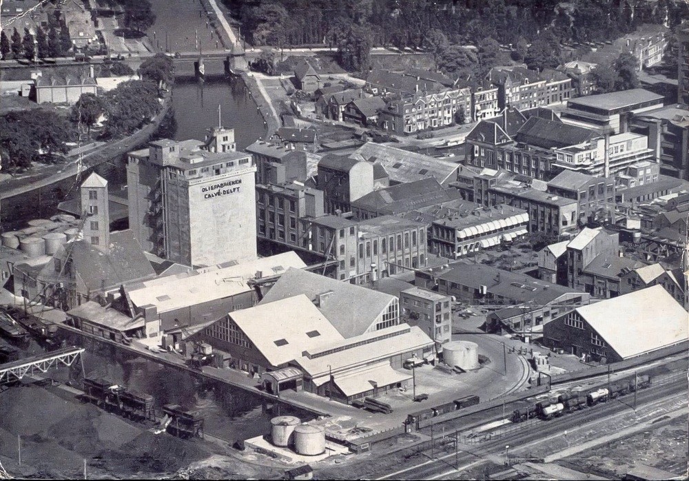 Calvé aan de Wateringseweg, 1955, luchtfoto