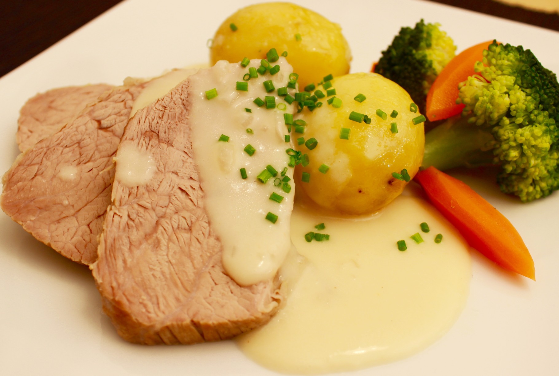 Kalbstafelspitz mit Meerrettichsauce - Rezepte auf Youtube | Thomas kocht