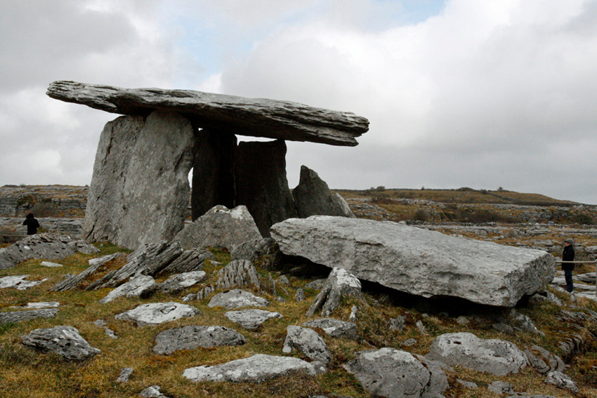 Dolmen aux environs de Galway (Irlande)