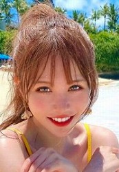 込山 榛香