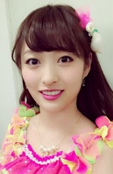 三秋 里歩