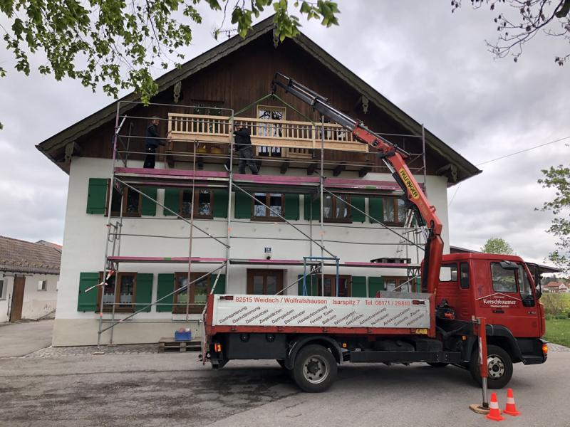 Lärchenbalkon natur, Montagevariante