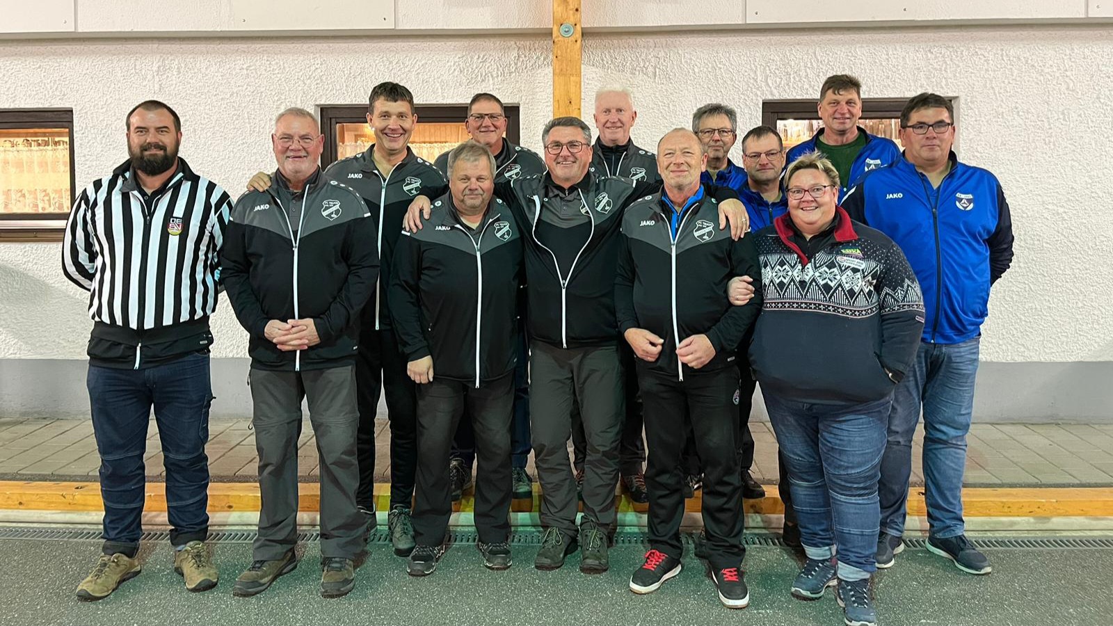 Kreispokal Ü50 Winter 2024/25: 1.&. FC Teugn I u. II, 3. SC Zell
