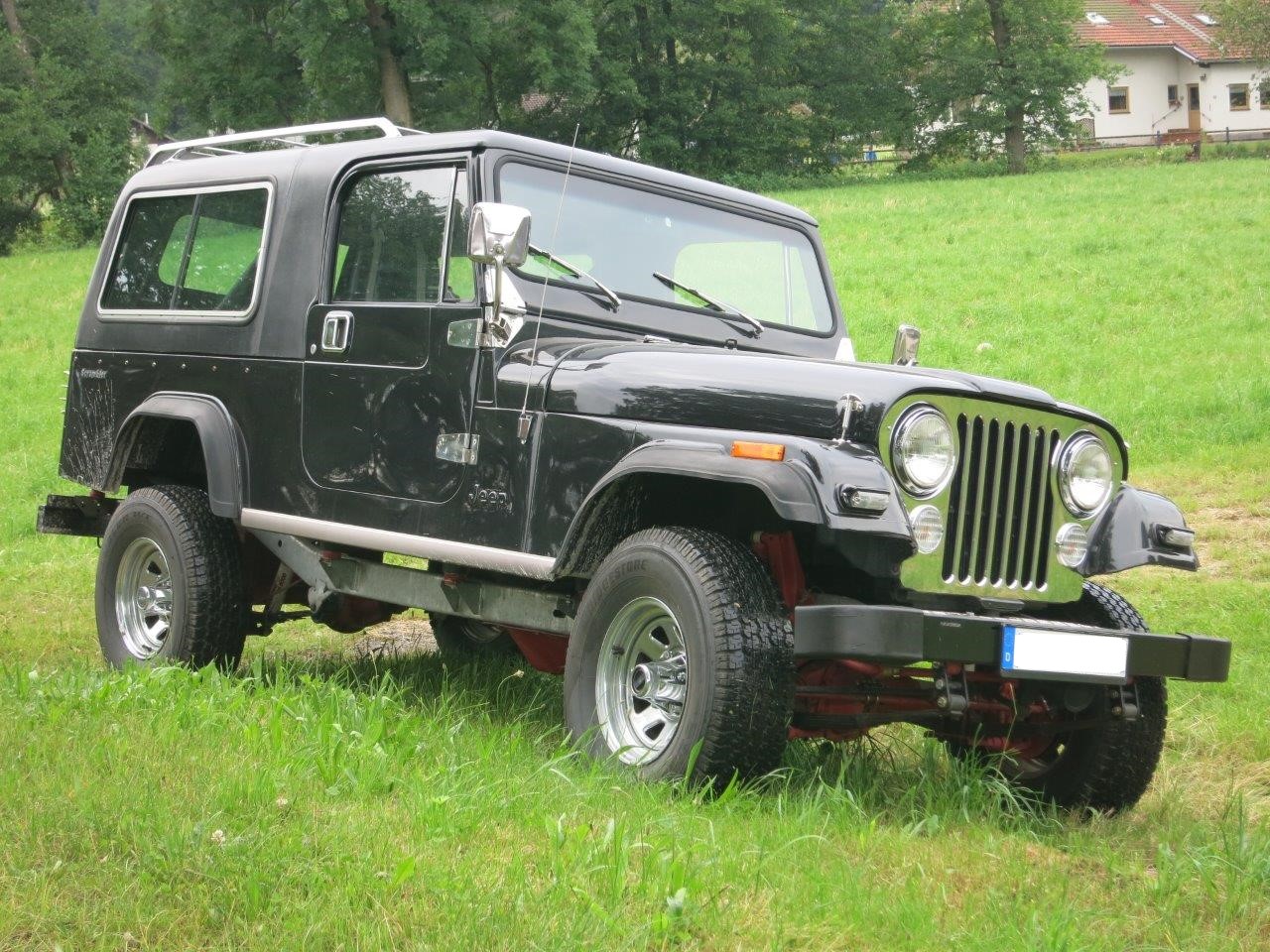 Jeep CJ8 (1)