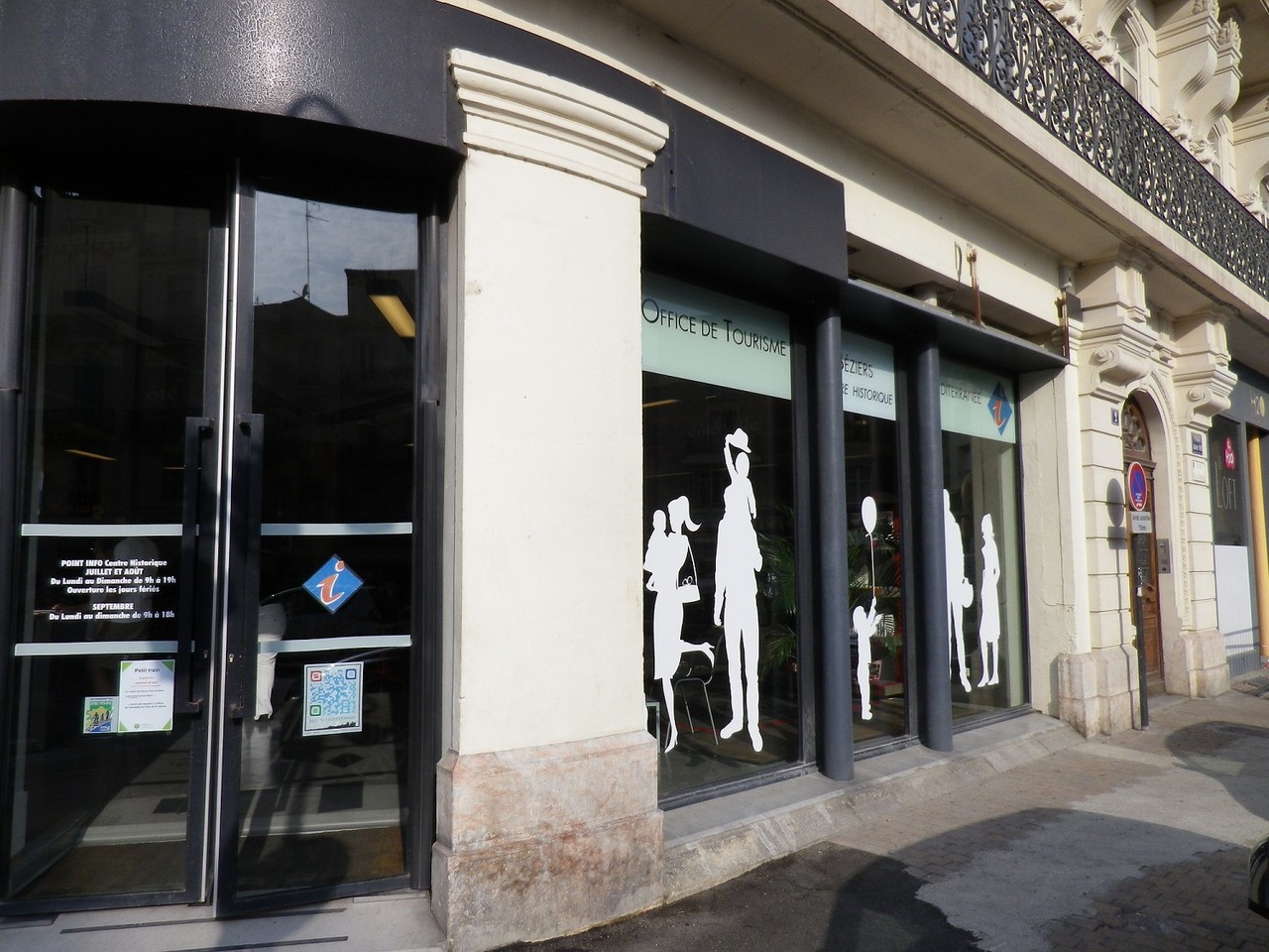Je Debarque Au Bureau D Information Touristique Du Centre Historique Beziers Mediterranee Experts En Sejour