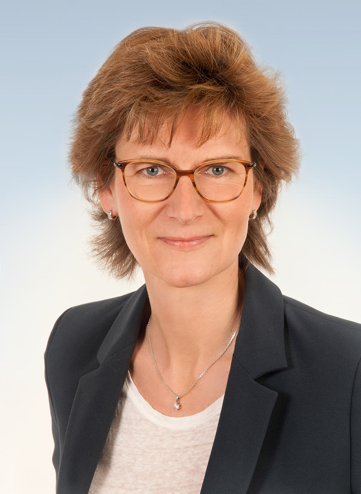 Bettina Wohlfahrt, 49 Jahre, Sozialversicherungsfachwirt-Rentenversicherung, Controlling/Organisation Rentenbereich, verschied. Ehrenämter, 1 Kind