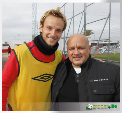 Nedzad Aljic mit Ivan Rakitic (FC Barcelona)