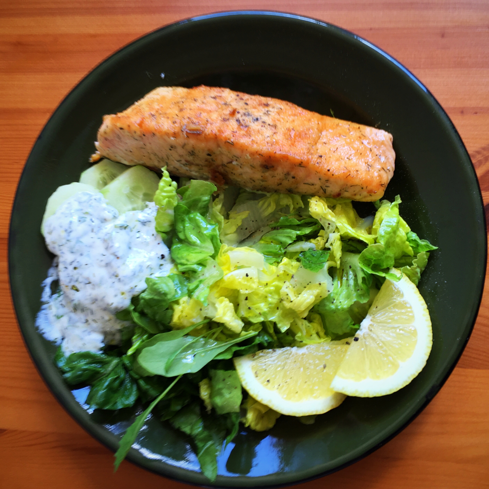 Lachs mit grünem Salat