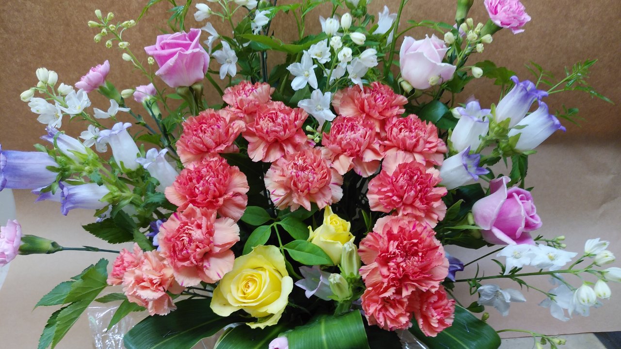 お花でMをご希望で作成いたしました