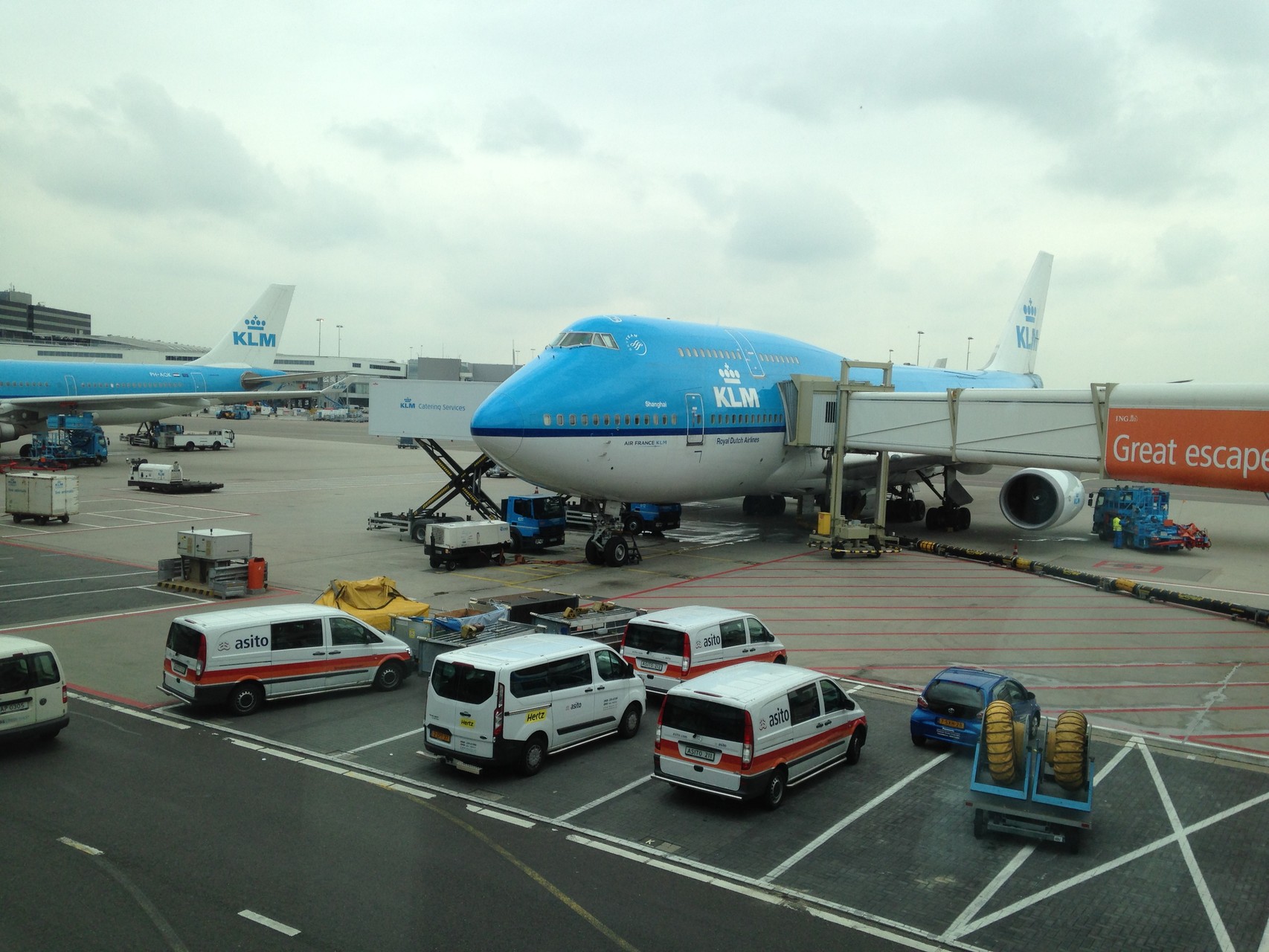 KLMで関空へ。