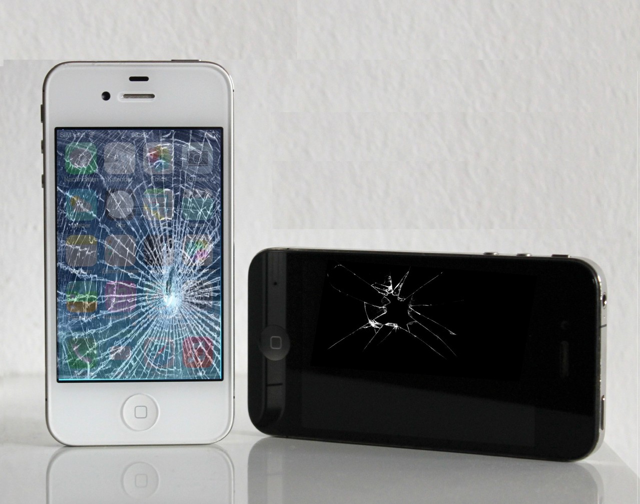 Examen album Løs antik iPhone 4 / 4S Display Reparatur oder Akku Austausch Braunschweig! - Smartphone, Drohne, Tablet, Macbook, Konsole & Notebook Reparatur Finitoo - BS WOB WF SZ Examen album Løs antik iPhone 4 / 4S Display Reparatur oder Akku Austausch Braunschweig! - Smartphone, Drohne, Tablet, Macbook, Konsole & Notebook Reparatur Finitoo - BS WOB WF SZ