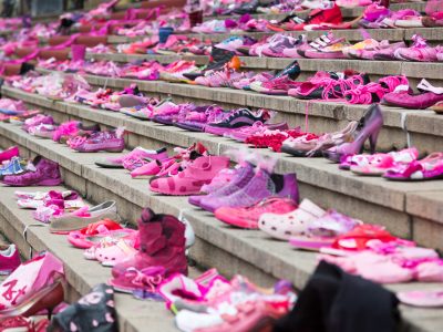 Quelle: pink shoe day