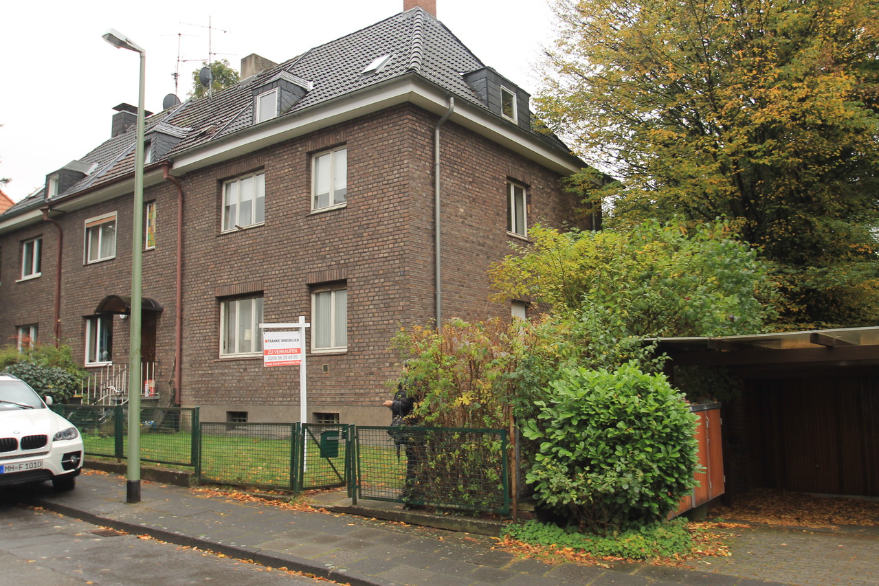 Einfamilienhaus In Exklusiver Lage Von Duisburg Kaiserberg Franke Immobilien Mulheim An Der Ruhr Ihr Immobilienmakler Fur Mulheim Und Das Ruhrgebiet