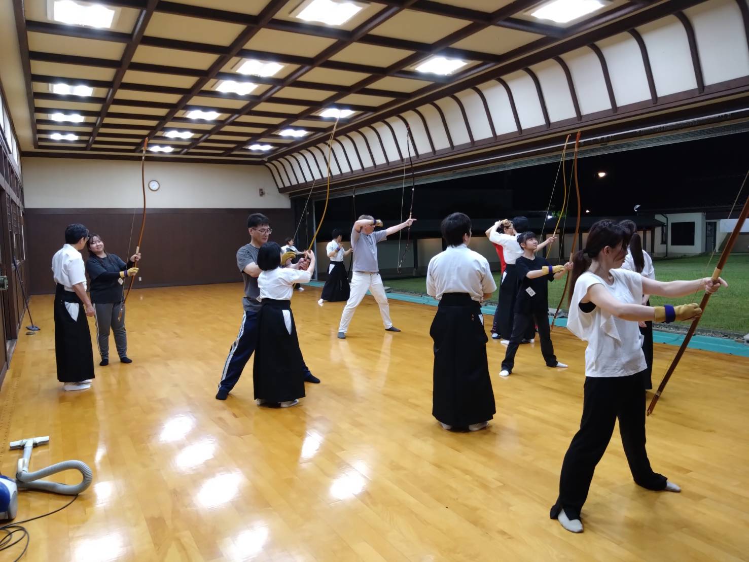 弓道教室開講中（６月）
