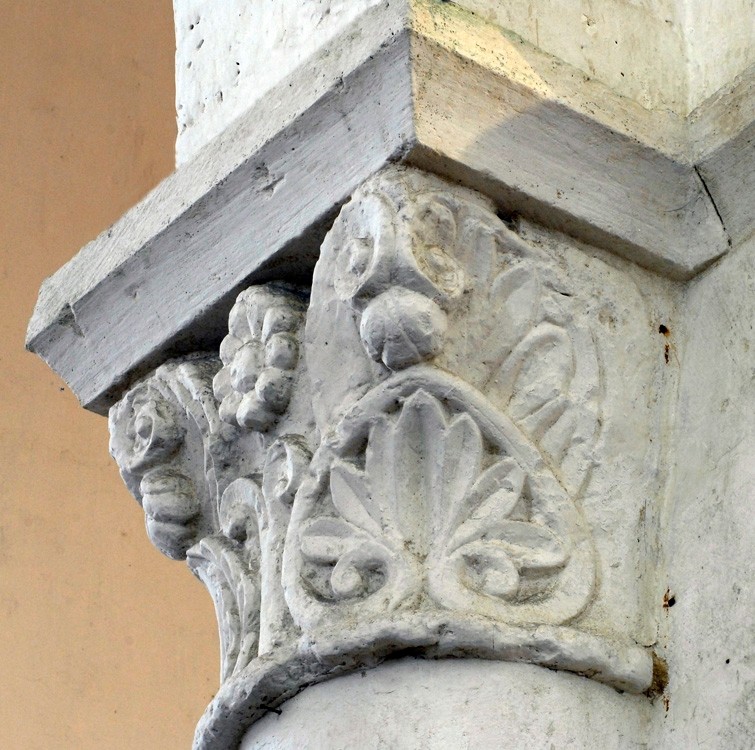 Chapiteau à feuillages de la nef milieu XII°S