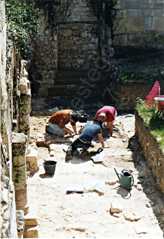 Fouilles 2003, galerie Est du cloître