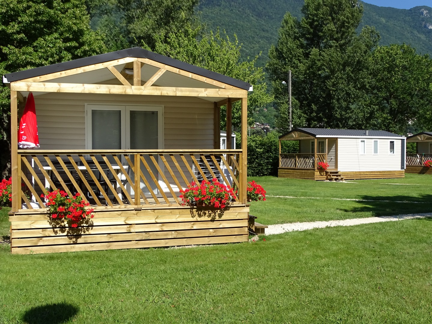 Le Camping Camping de l'île aux cygnes Lac du Bourget