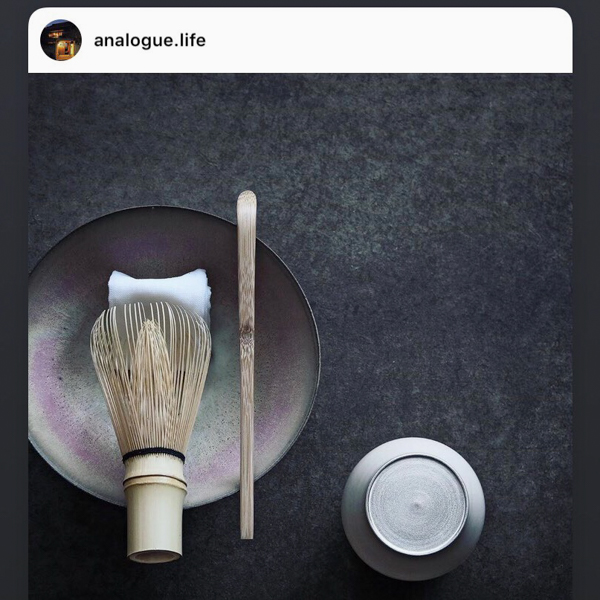 Analogue Life さんのインスタグラムより(茶杓は初田徹 作)