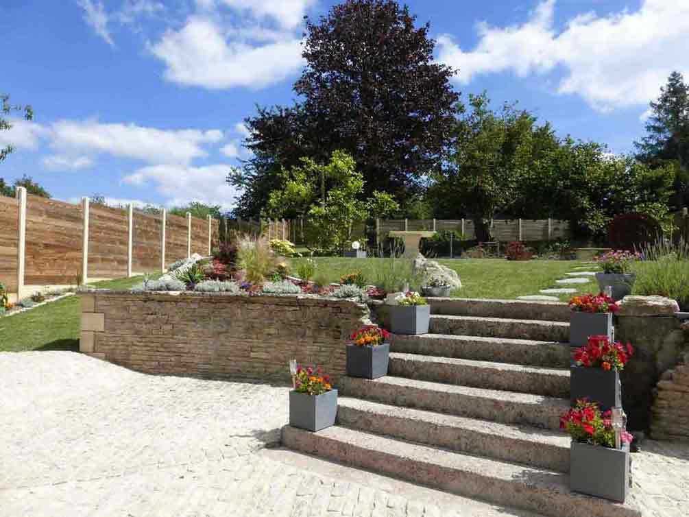 L'escalier menant au jardin