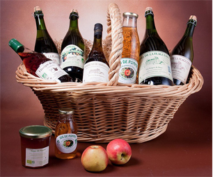 La Ferme de Ducy à Sainte-Marguerite propose un éventail de produits du terroir, tels que le calvados, le cidre et bien d'autres délices locaux. Ces trésors gustatifs incarnent l'authenticité et le savoir-faire normand.